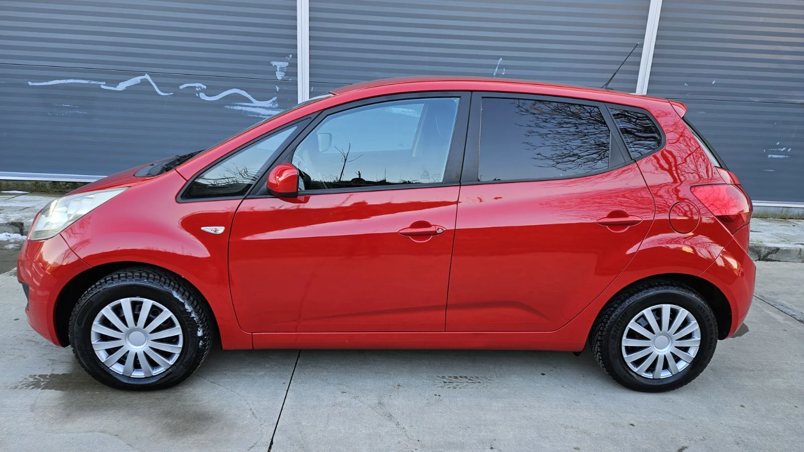 Kia Venga 1.4 - изображение 2