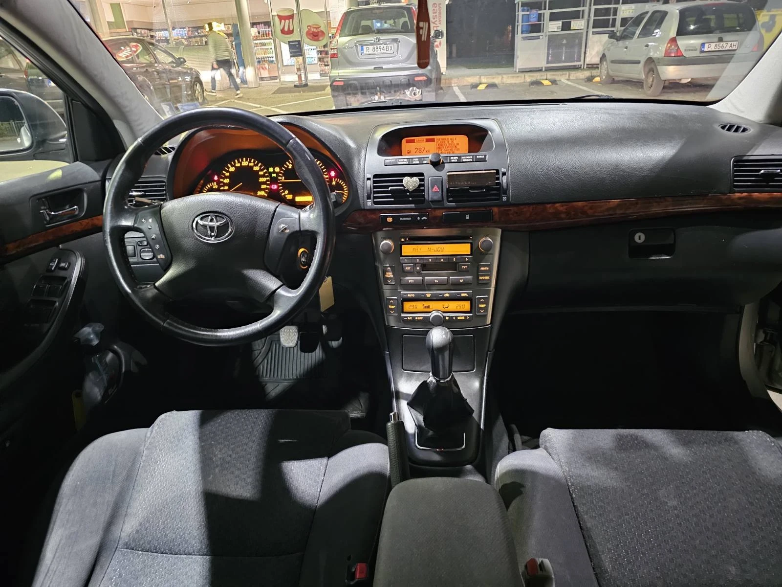 Toyota Avensis  - изображение 3