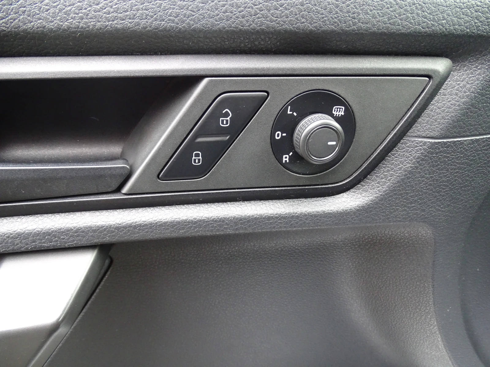 VW Caddy 150   2.0 KLIMA N1 MAXI  EURO 6  | Mobile.bg   10