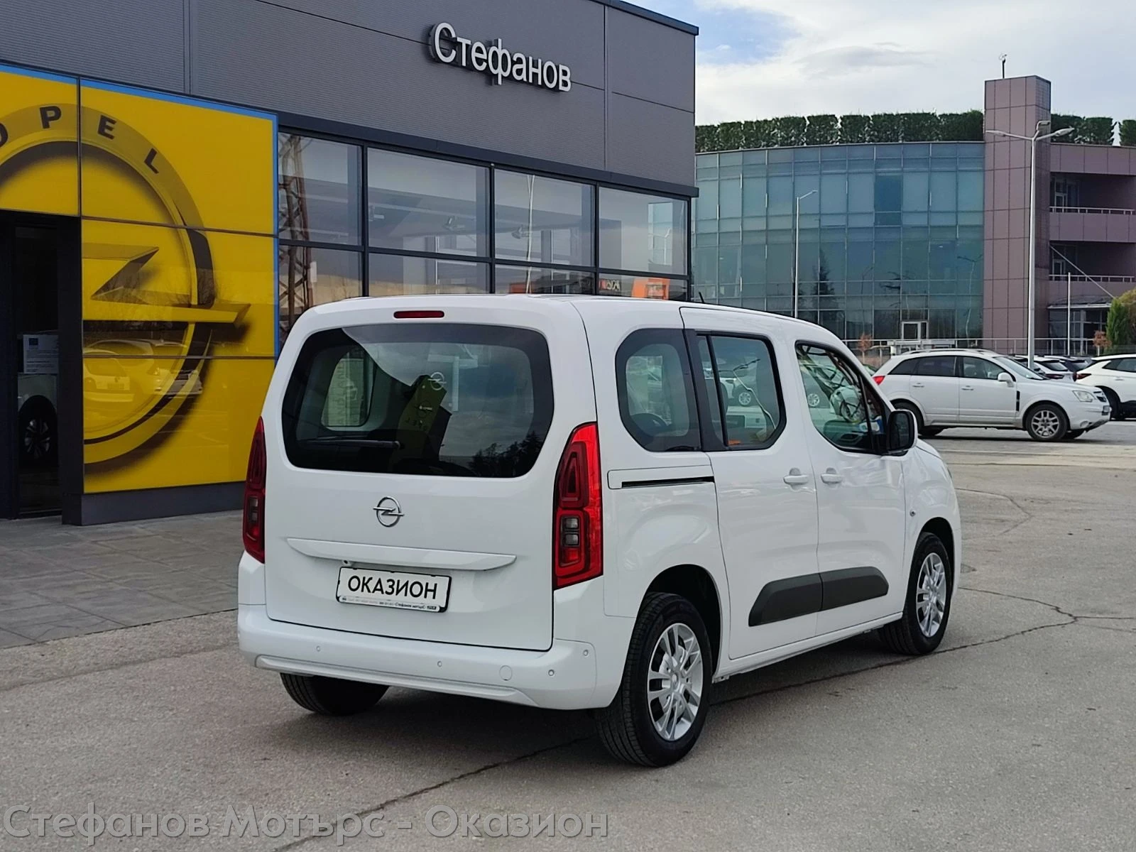 Opel Combo Life 4 1 Edition 1.5 Diesel (130hp) AT8 - изображение 8
