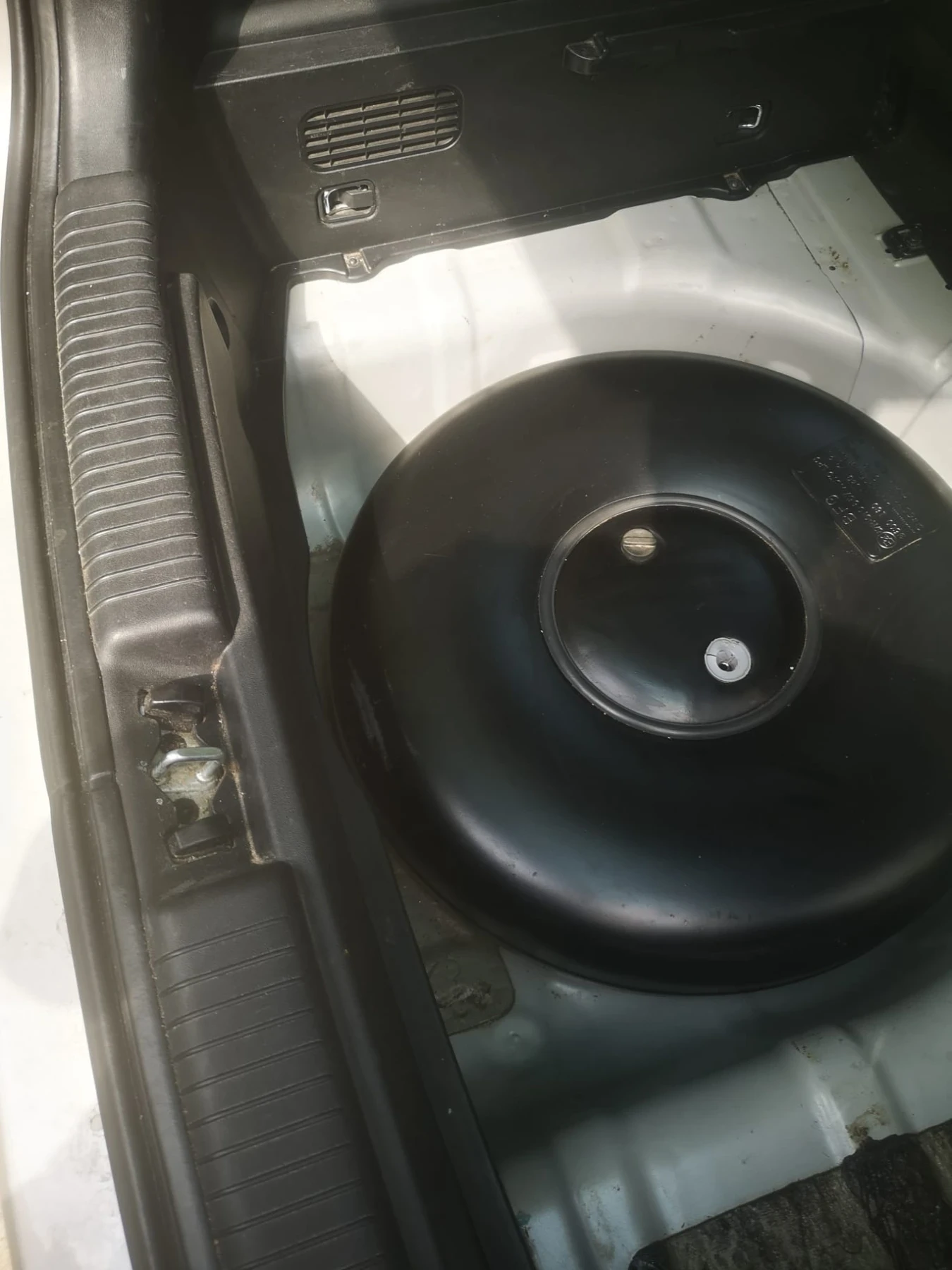 Kia Venga 1.4 - изображение 8