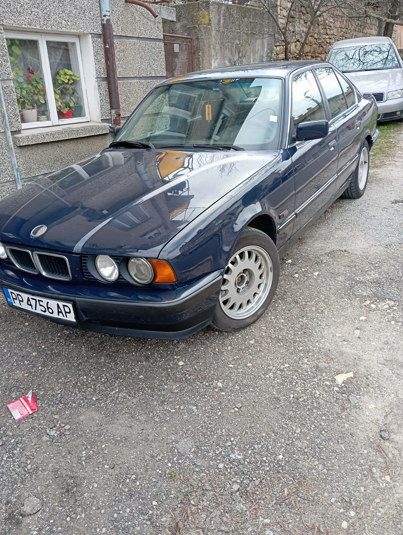 BMW 518 Седан