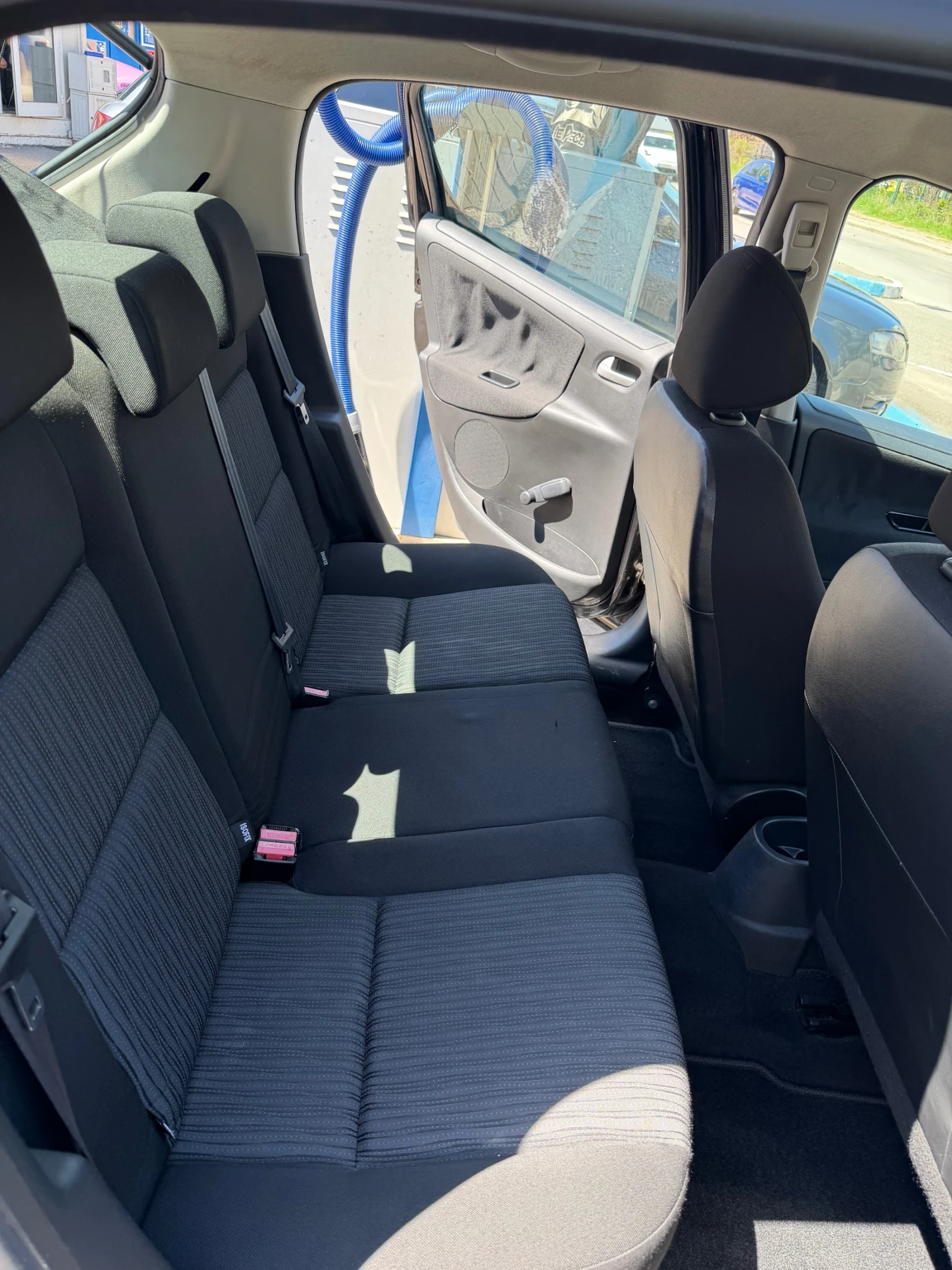 Peugeot 207, снимка 12 - Автомобили и джипове - 54322990