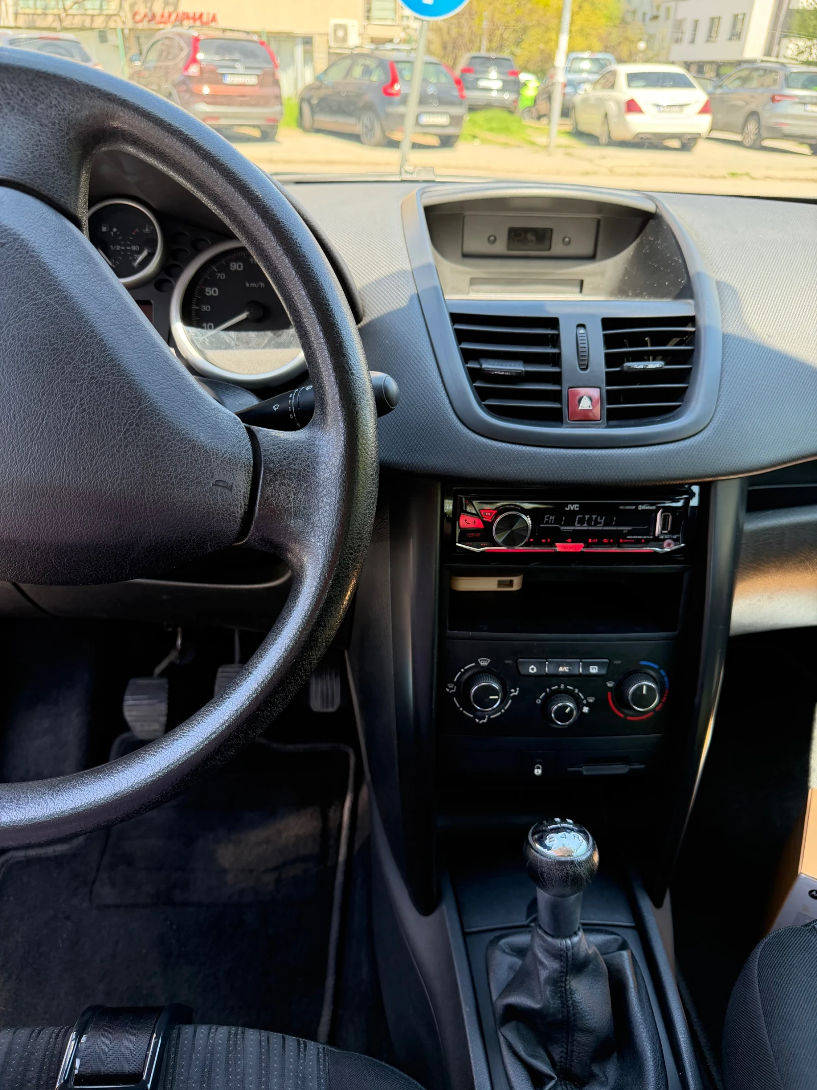 Peugeot 207, снимка 7 - Автомобили и джипове - 54322990