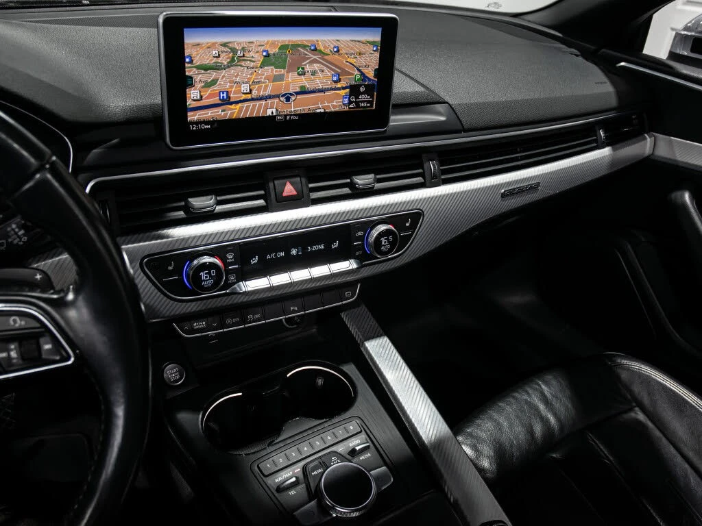 Audi A5 2.0T* quattro* Technik* АвтоКредит* (ЦЕНА ДО БГ), снимка 13 - Автомобили и джипове - 54417269
