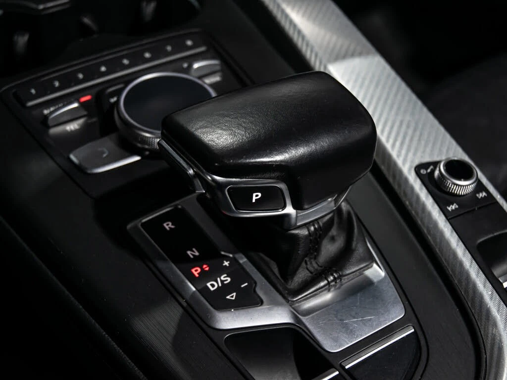 Audi A5 2.0T* quattro* Technik* АвтоКредит* (ЦЕНА ДО БГ), снимка 14 - Автомобили и джипове - 54417269