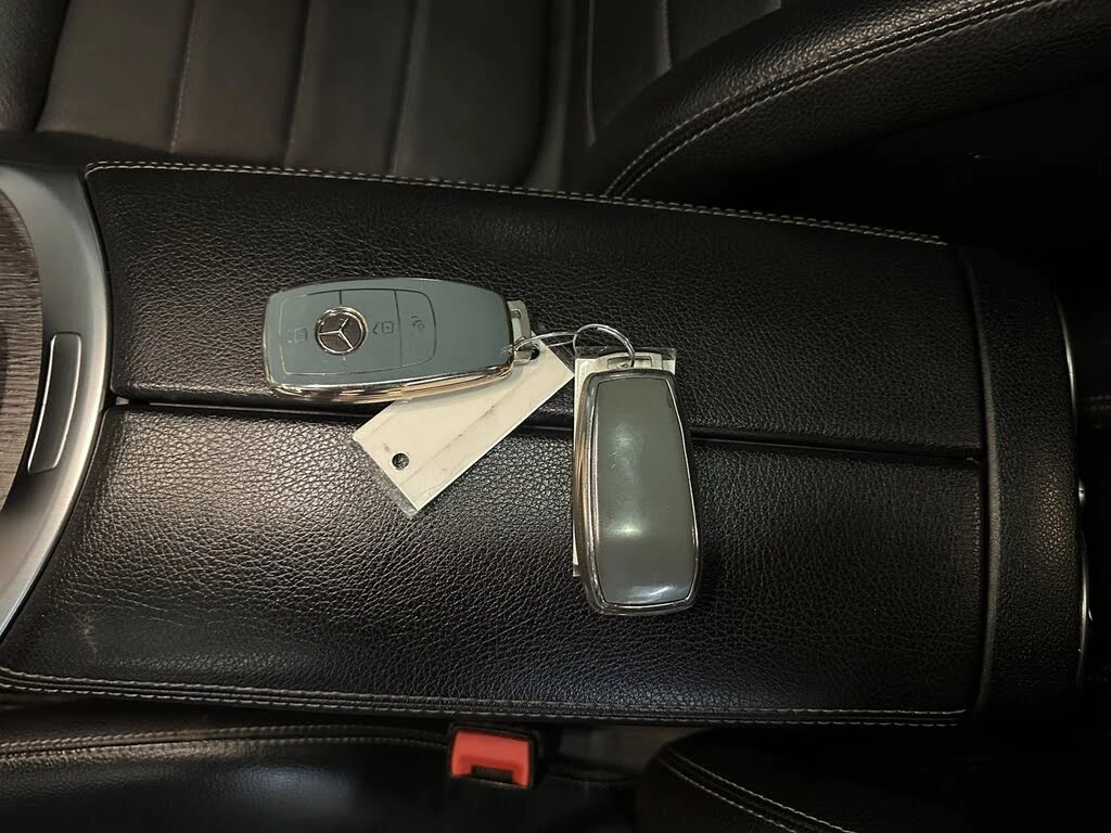 Mercedes-Benz C 300 COUPE* 4MATIC* AMG* BURMESTER* ДИГИТАЛНО* ТАБЛО* , снимка 16 - Автомобили и джипове - 54529079