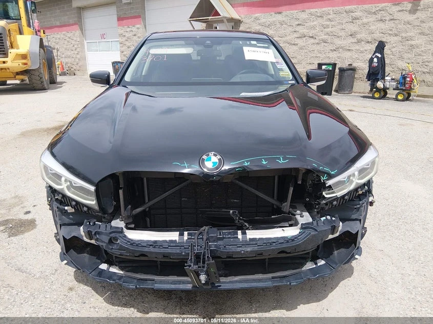 BMW 740 3.0l I xDrive, снимка 13 - Автомобили и джипове - 54859782