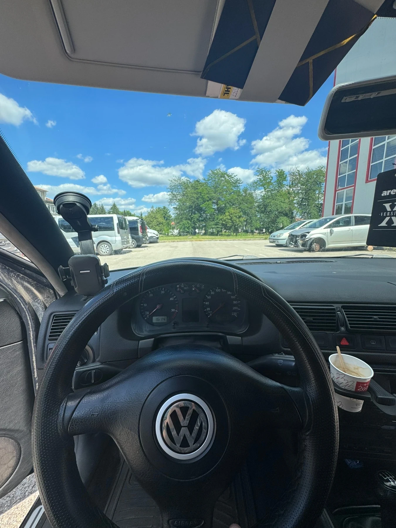 VW Golf 4, снимка 6 - Автомобили и джипове - 55009239