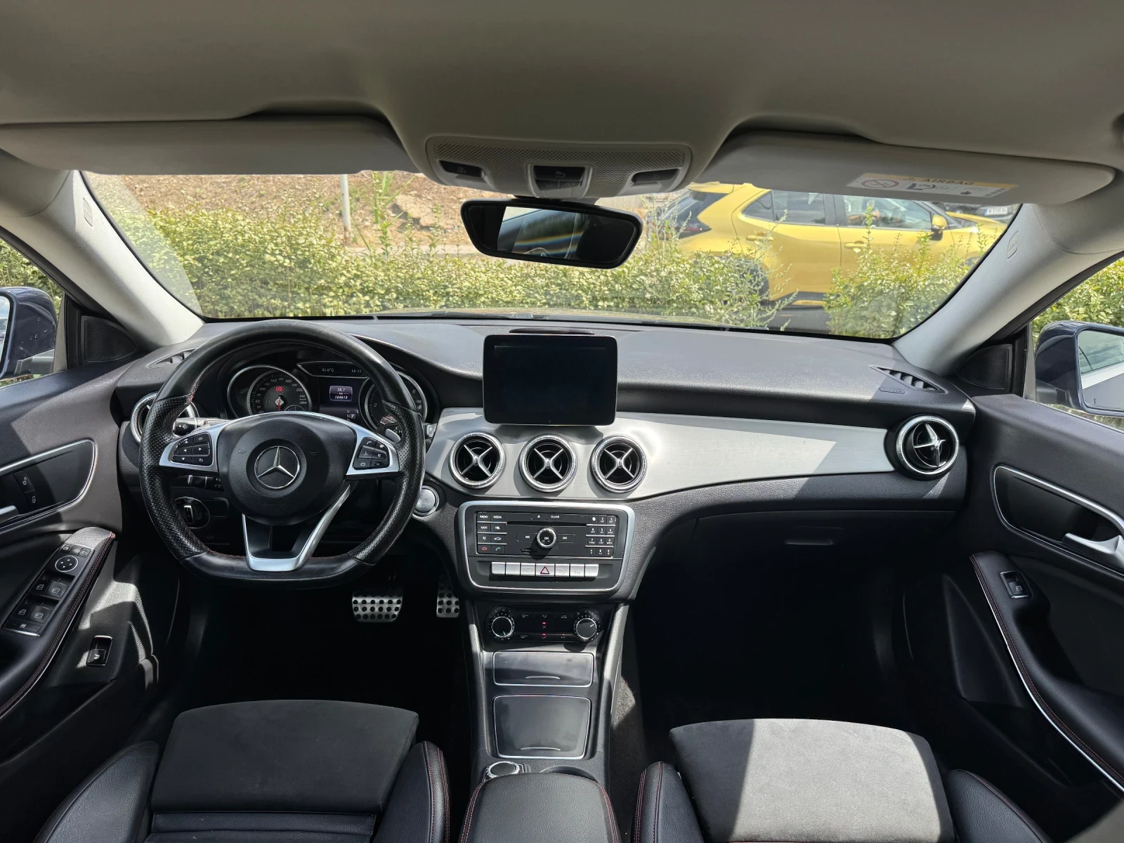 Mercedes-Benz CLA 220 2.2d* AMG, снимка 11 - Автомобили и джипове - 55208029