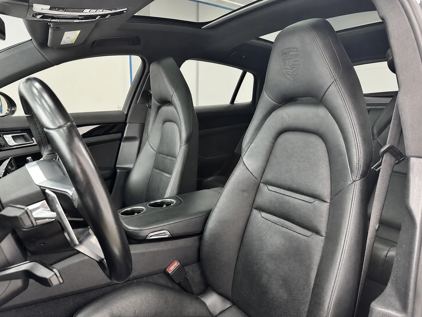 Porsche Panamera 360 CAM* 4x4* PANO* Soft close* vent seats* , снимка 11 - Автомобили и джипове - 55351518