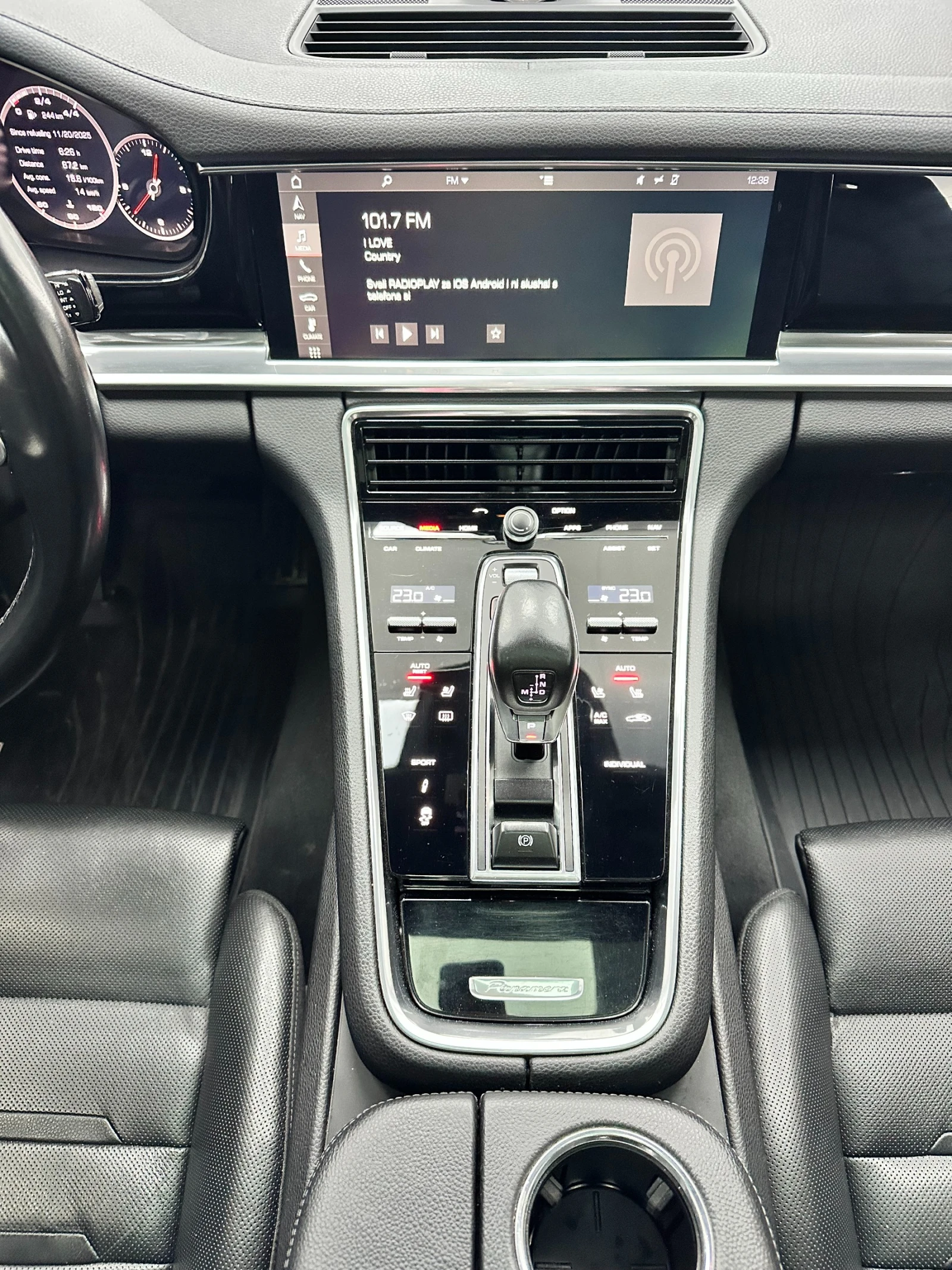 Porsche Panamera 360 CAM* 4x4* PANO* Soft close* vent seats* , снимка 10 - Автомобили и джипове - 55351518