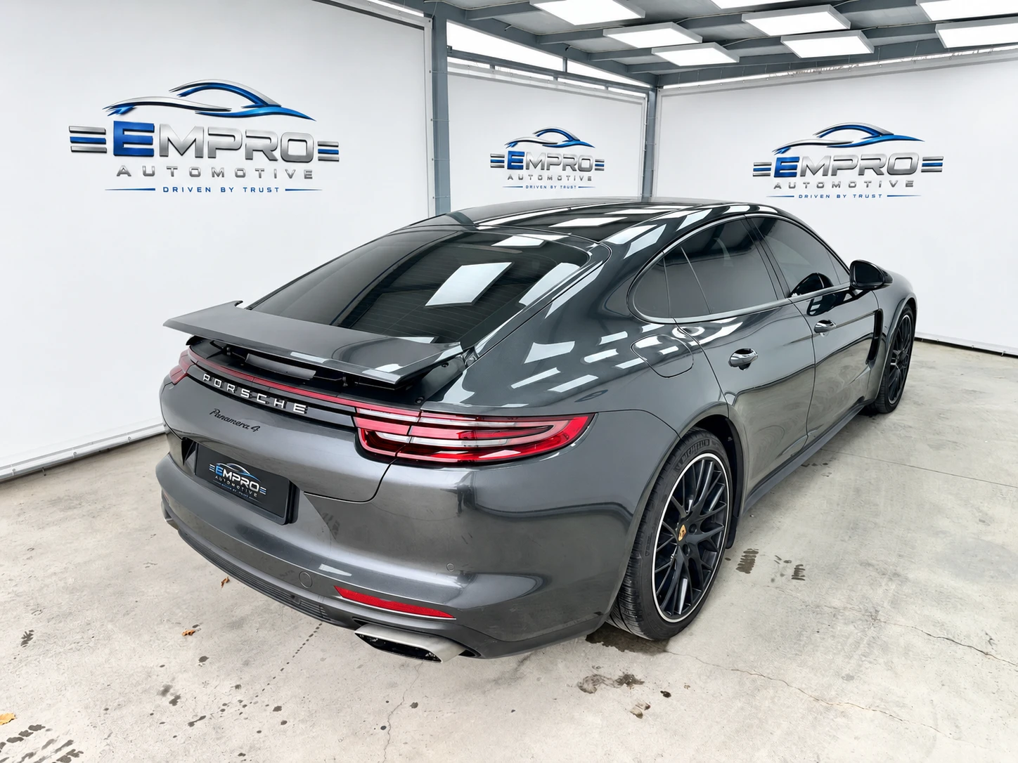 Porsche Panamera 360 CAM* 4x4* PANO* Soft close* vent seats* , снимка 4 - Автомобили и джипове - 55351518