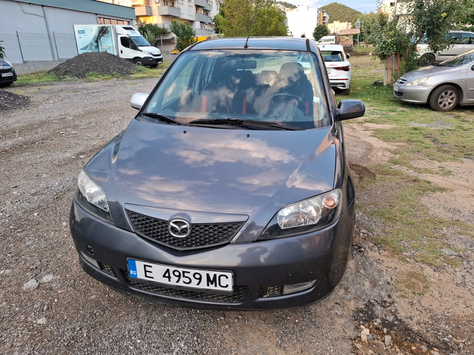 Mazda 2