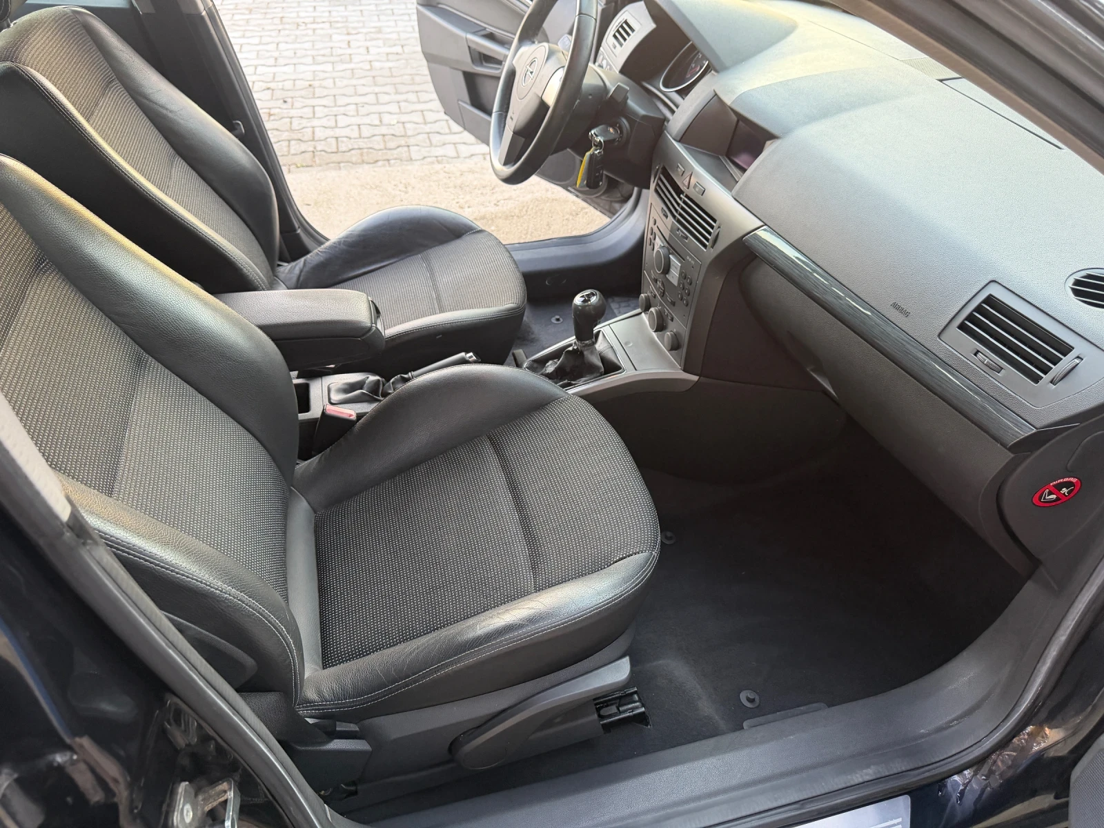 Opel Astra 1600, снимка 8 - Автомобили и джипове - 55752547