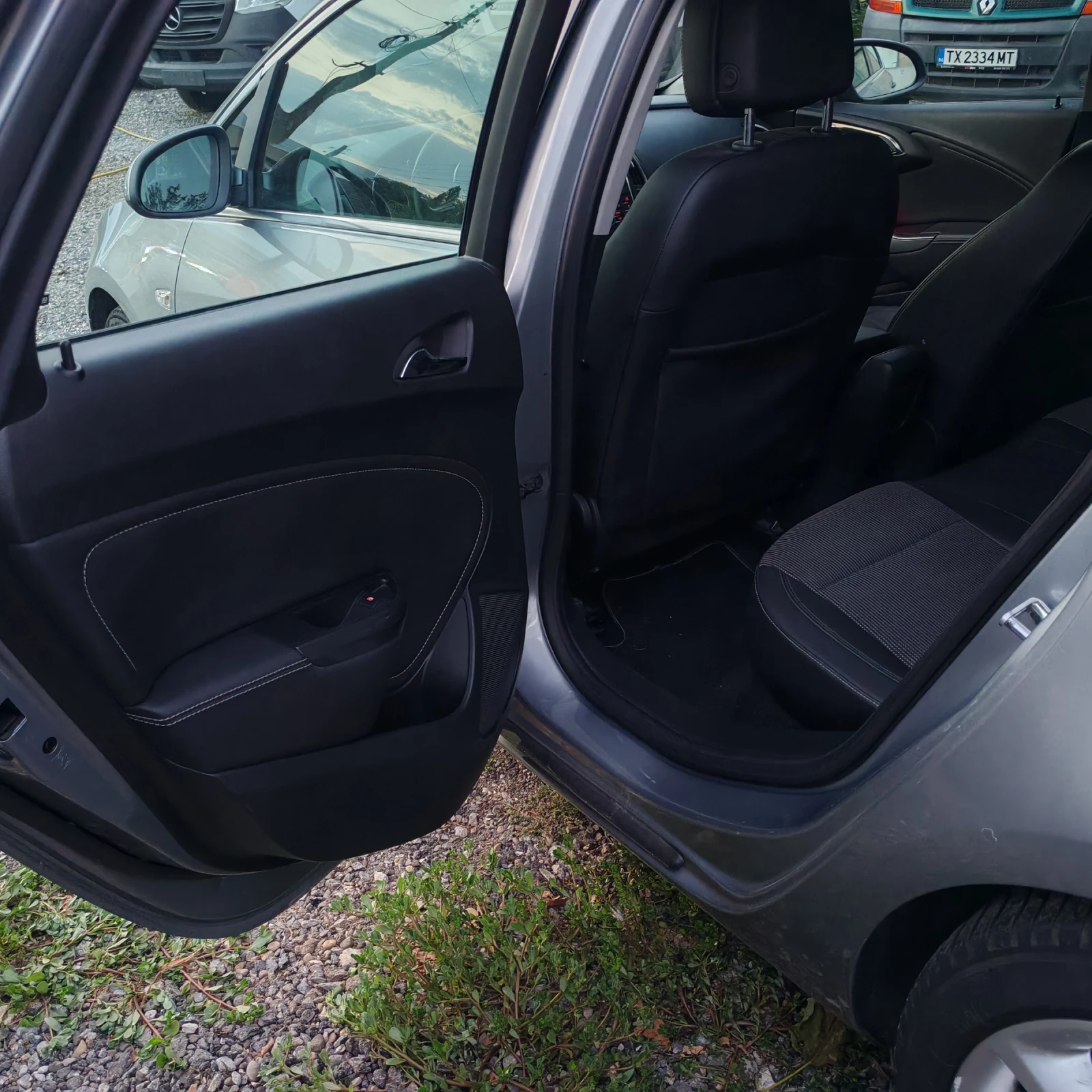 Opel Astra 1.7cdti, снимка 8 - Автомобили и джипове - 55795692