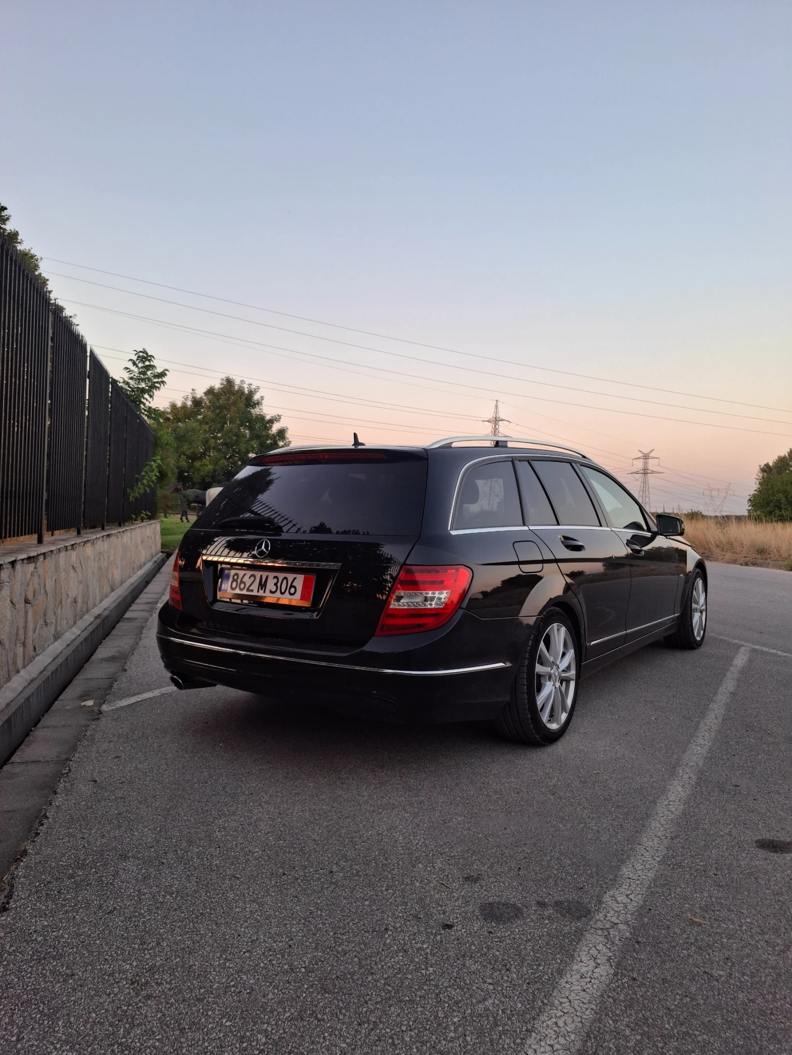 Mercedes-Benz C 220 Facelift , снимка 6 - Автомобили и джипове - 55966376