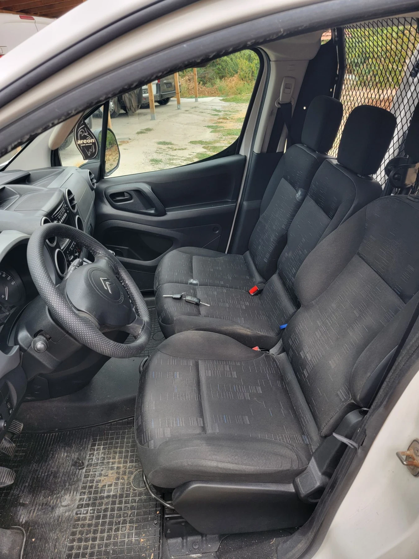 Citroen Berlingo, снимка 6 - Автомобили и джипове - 56047627