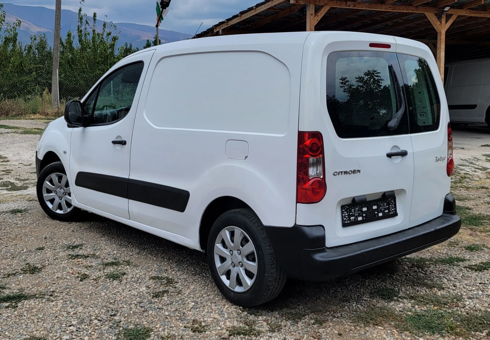 Citroen Berlingo, снимка 3 - Автомобили и джипове - 56047627