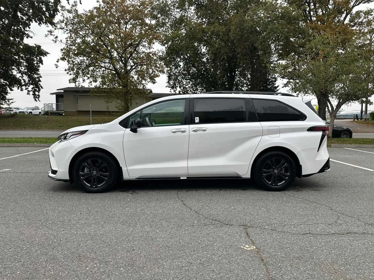 Toyota Sienna * AWD * CARFAX * ����� �� ����������� | Mobile.bg � ����������� 2