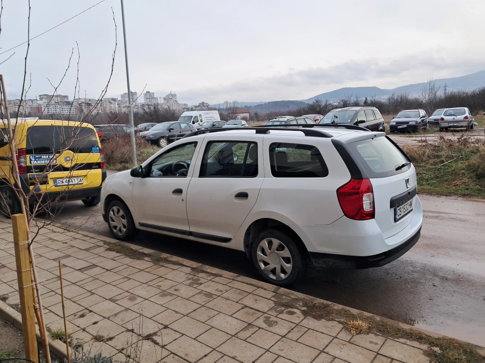 Dacia Logan, снимка 4 - Автомобили и джипове - 56682717