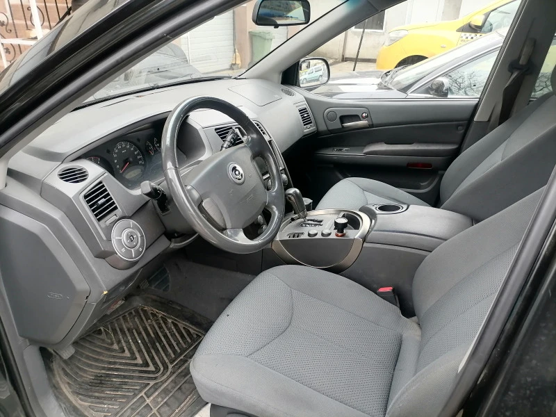 SsangYong Kyron, снимка 9 - Автомобили и джипове - 47164681