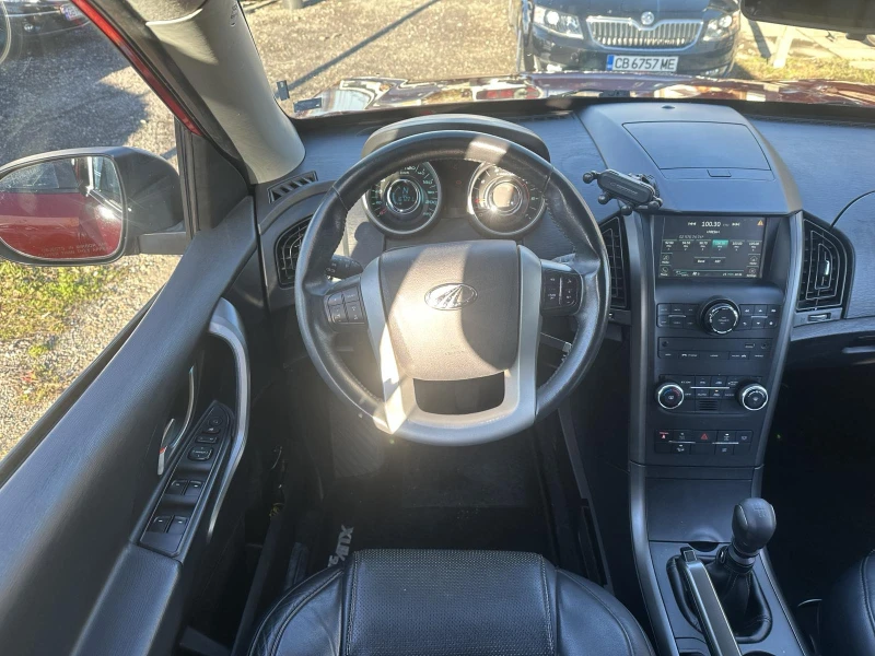 Mahindra XUV 500 4x4 6-Скорости Навигация, снимка 12 - Автомобили и джипове - 52526359