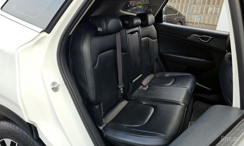 Kia Sportage, снимка 12 - Автомобили и джипове - 53160069