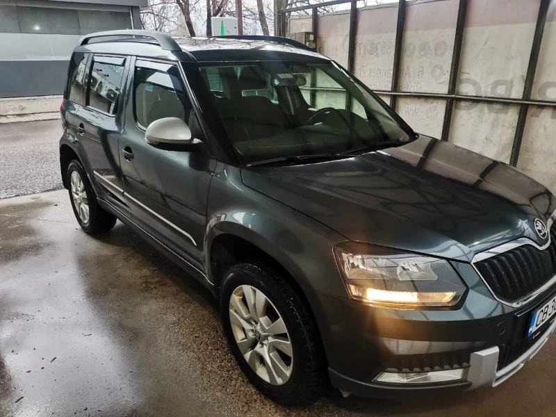 Skoda Yeti Adventure 2, 0 TDI 4x4, снимка 6 - Автомобили и джипове - 47160173