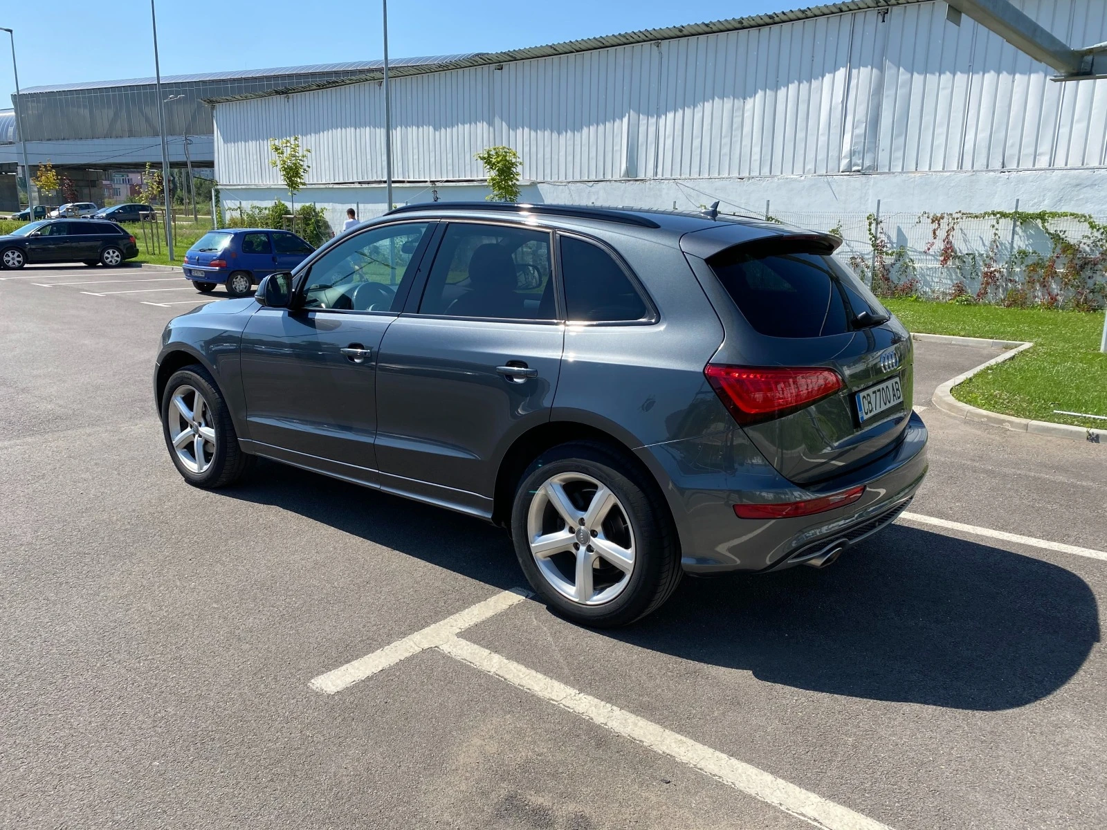 Audi Q5 S-LINE 2.0 TDI - изображение 3