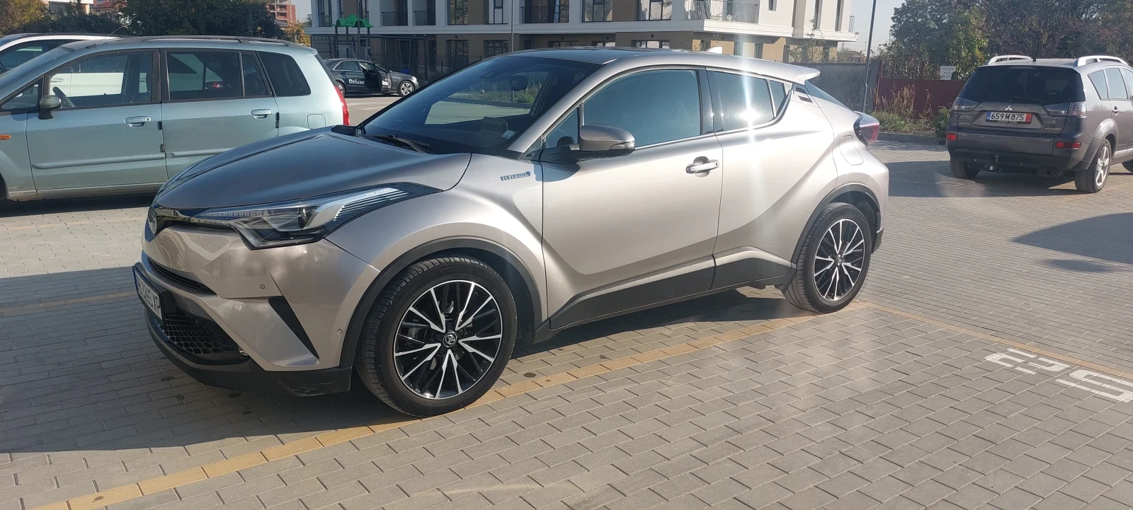 Toyota C-HR Хибрид - изображение 3