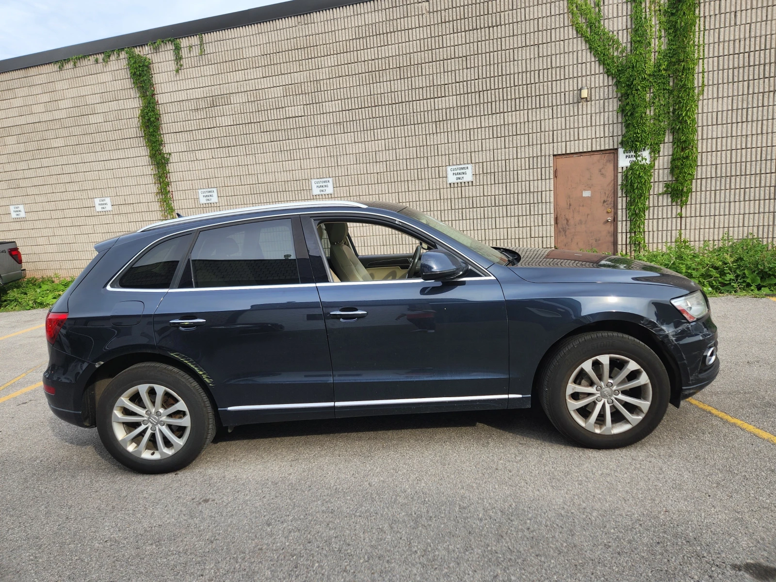 Audi Q5 * TECHNIK * CARFAX * БЕЗ ПЪРВОНАЧАЛНА ВНОСКА - изображение 4