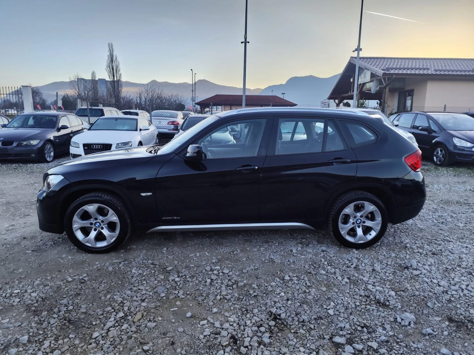 BMW X1 2.0 дизел - изображение 8