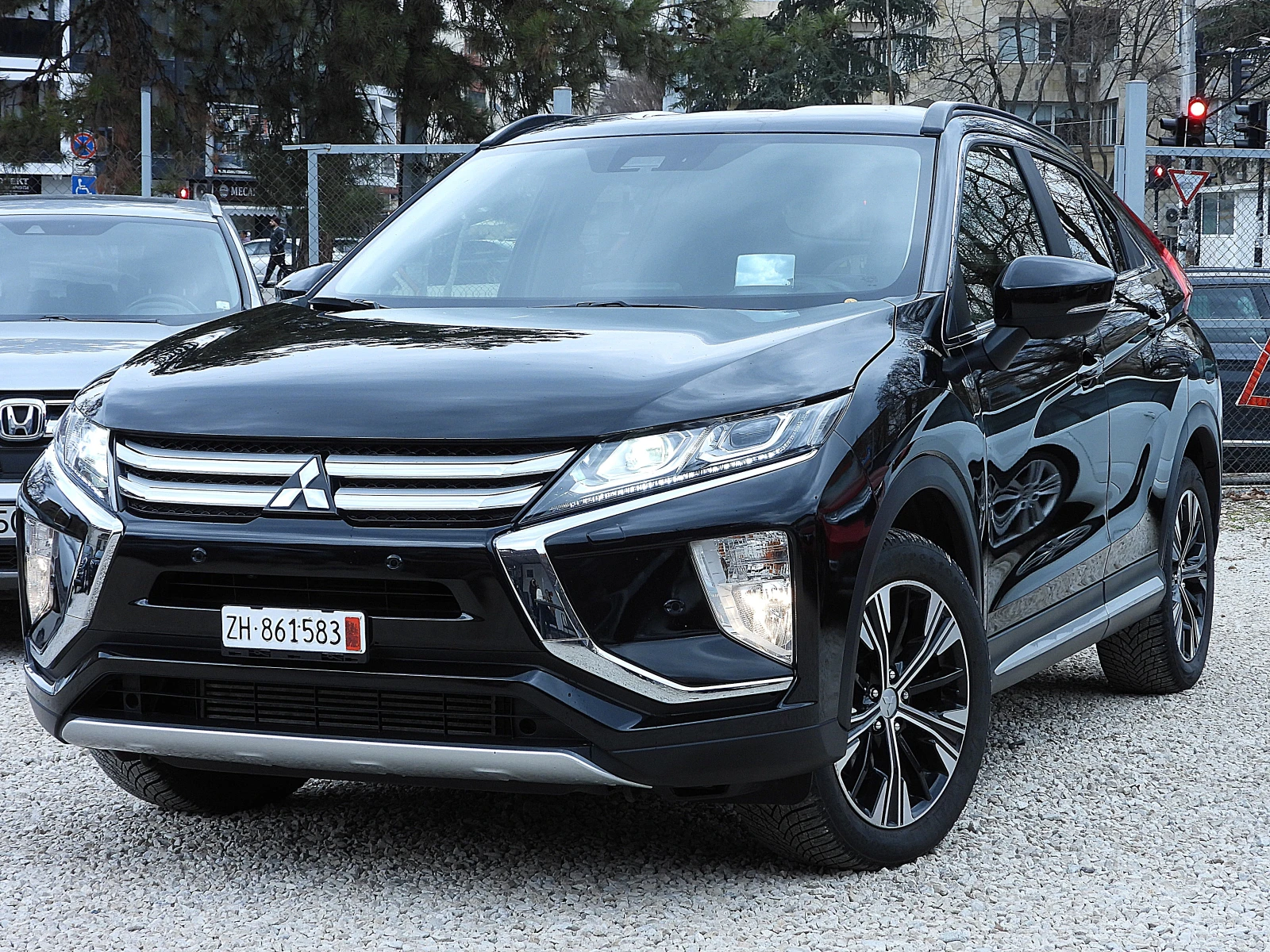 Mitsubishi Eclipse Cross 1.5ШВЕЙЦАРИЯ-ДИСТРОНИК/КОЖА/НАВИ/LANE ASSIST/4x4