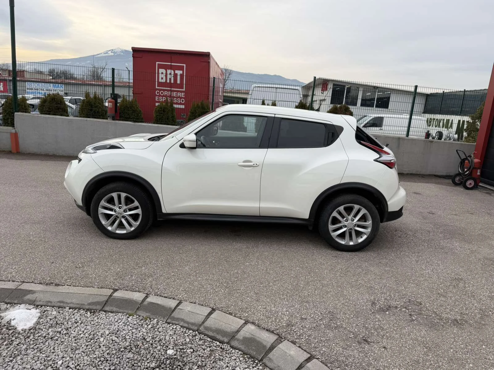 Nissan Juke 1.2 DIG-T Blacktop - изображение 7