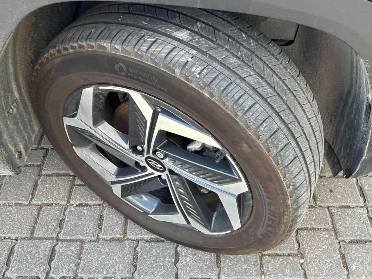 Hyundai Tucson Ultimate  CARFAX, снимка 7 - Автомобили и джипове - 53839513