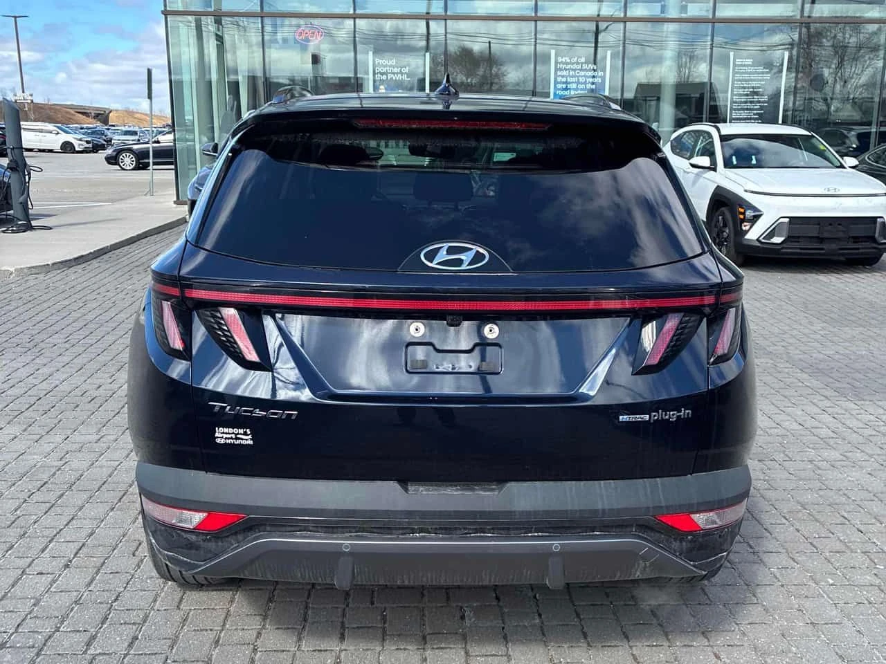 Hyundai Tucson Ultimate  CARFAX, снимка 4 - Автомобили и джипове - 53839513