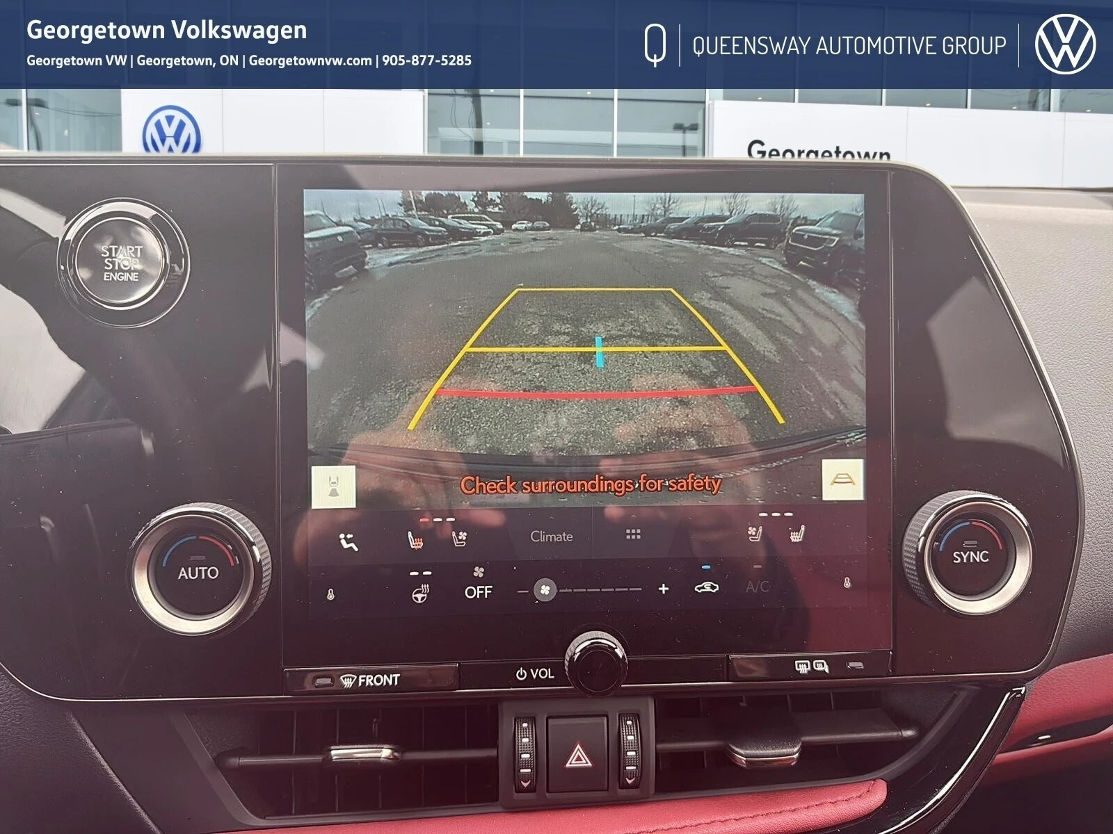 Lexus NX 350h BASE С РЕГИСТРАЦИЯ И АВТОКРЕДИТ, снимка 16 - Автомобили и джипове - 53905786