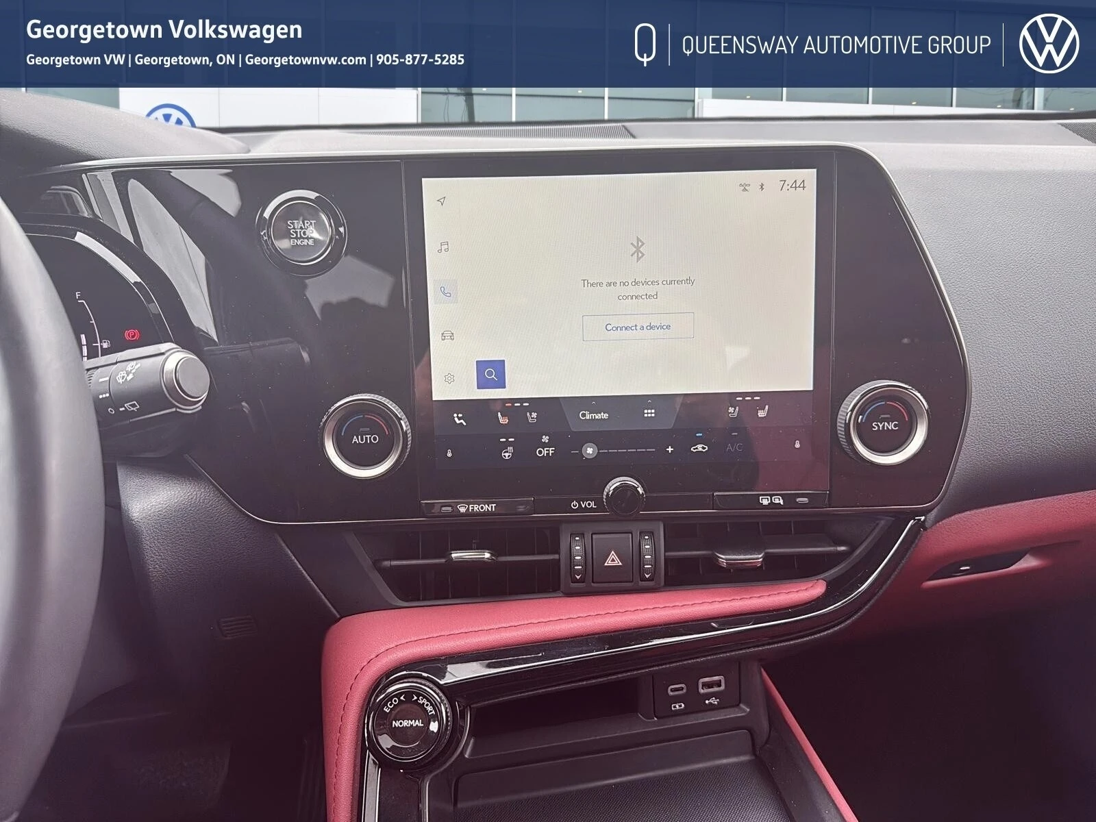 Lexus NX 350h BASE С РЕГИСТРАЦИЯ И АВТОКРЕДИТ, снимка 11 - Автомобили и джипове - 53905786