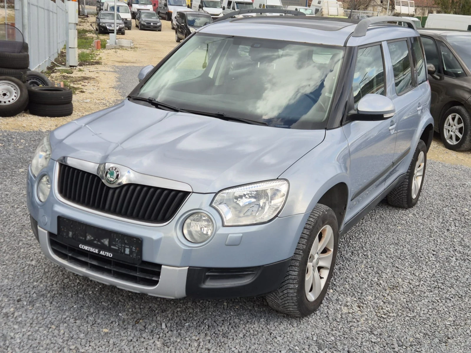 Skoda Yeti 1.2TSI, снимка 4 - Автомобили и джипове - 54030732
