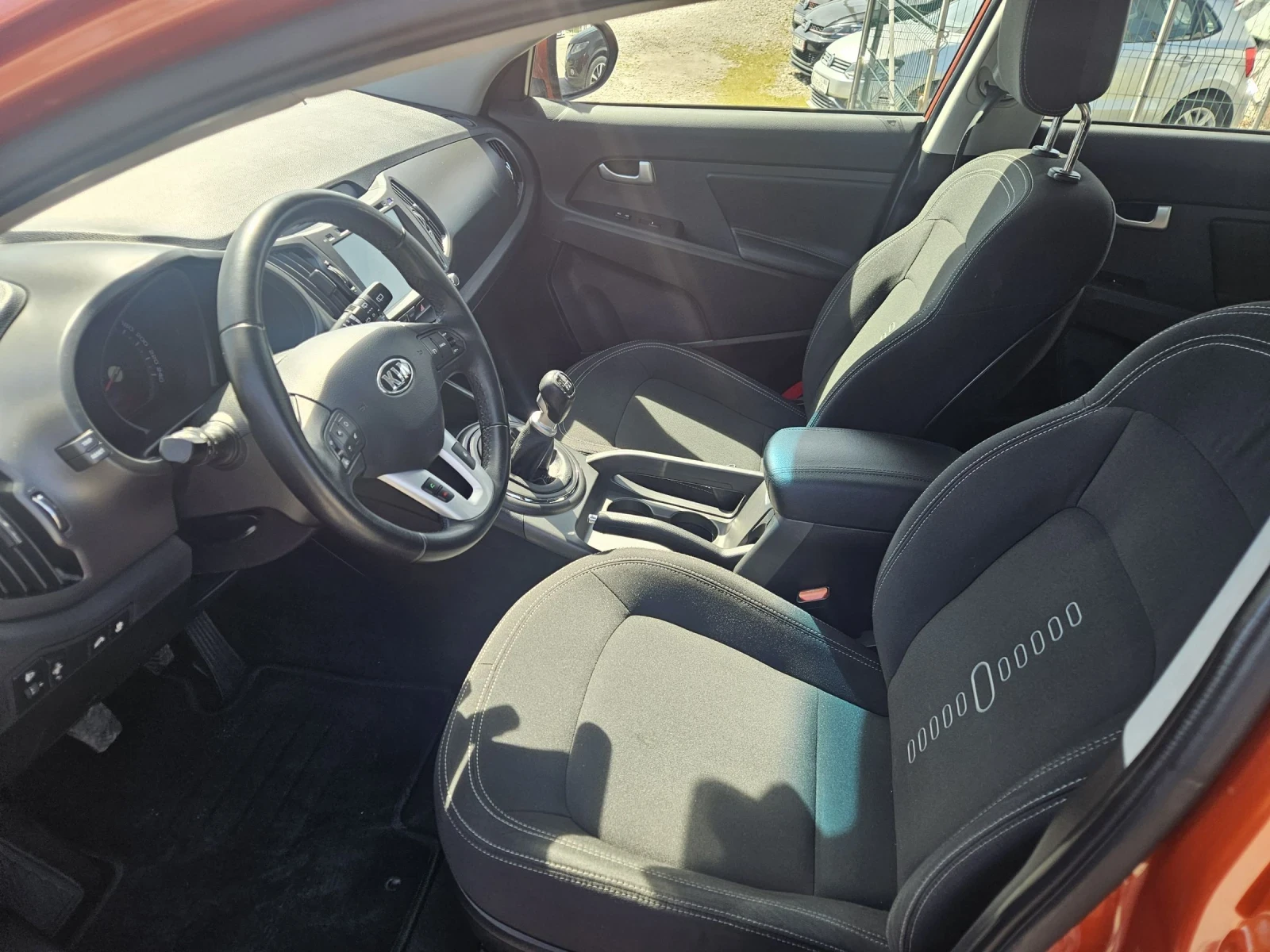 Kia Sportage 2.0 I 136 k.c., снимка 8 - Автомобили и джипове - 54354434