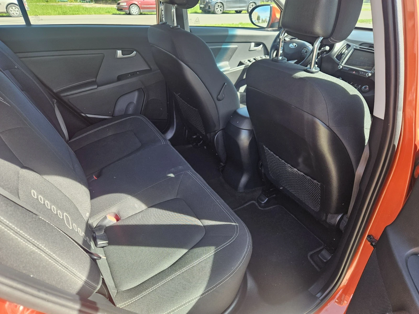 Kia Sportage 2.0 I 136 k.c., снимка 11 - Автомобили и джипове - 54354434