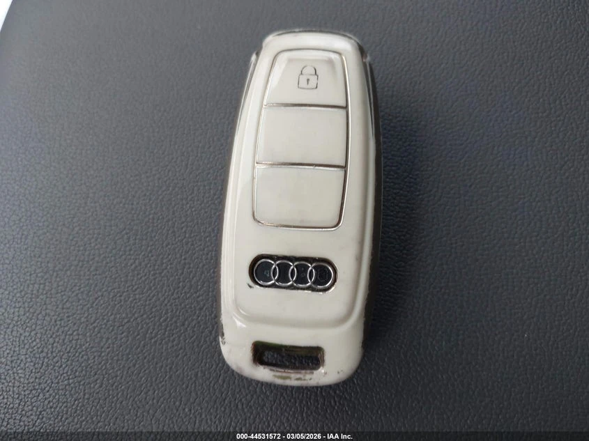 Audi Q8 3.0l 55 Premium, снимка 11 - Автомобили и джипове - 54369690