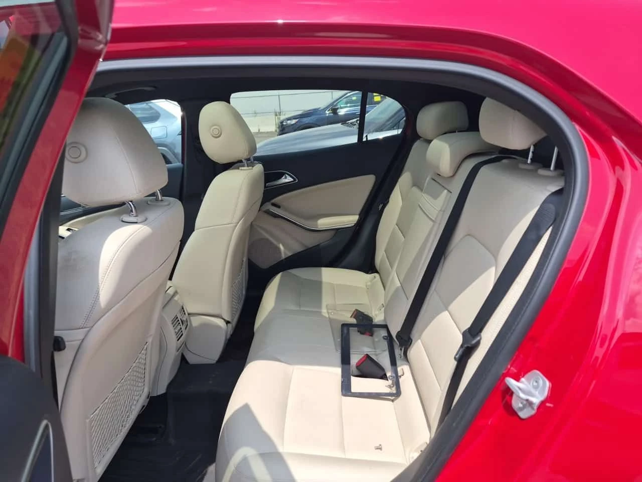 Mercedes-Benz GLA 250 * CARFAX * Един собственик * , снимка 8 - Автомобили и джипове - 55128543