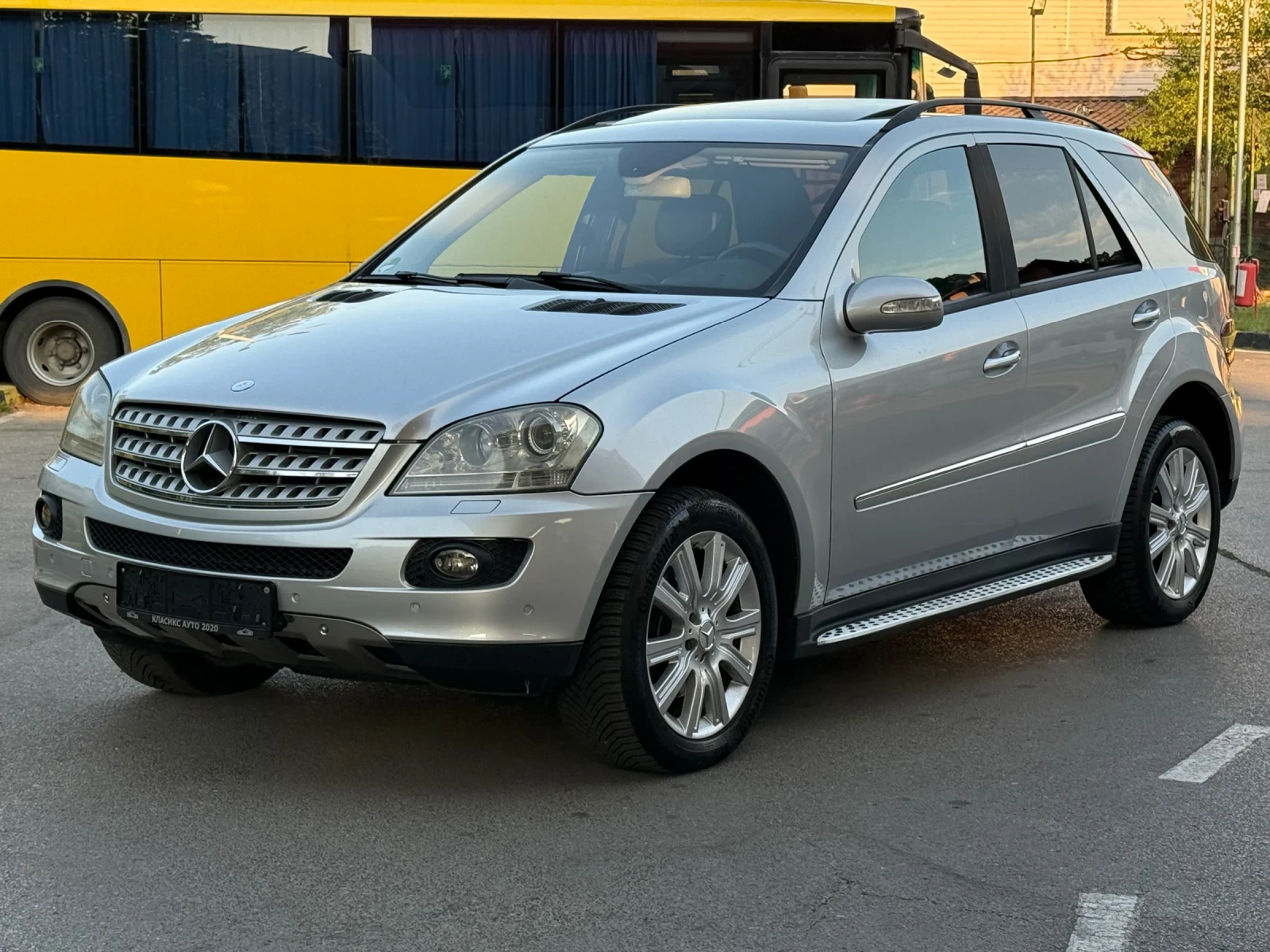 Mercedes-Benz ML 320 3.2CDI Нави/Шибидах/Подгрев/Харман, снимка 4 - Автомобили и джипове - 55658735
