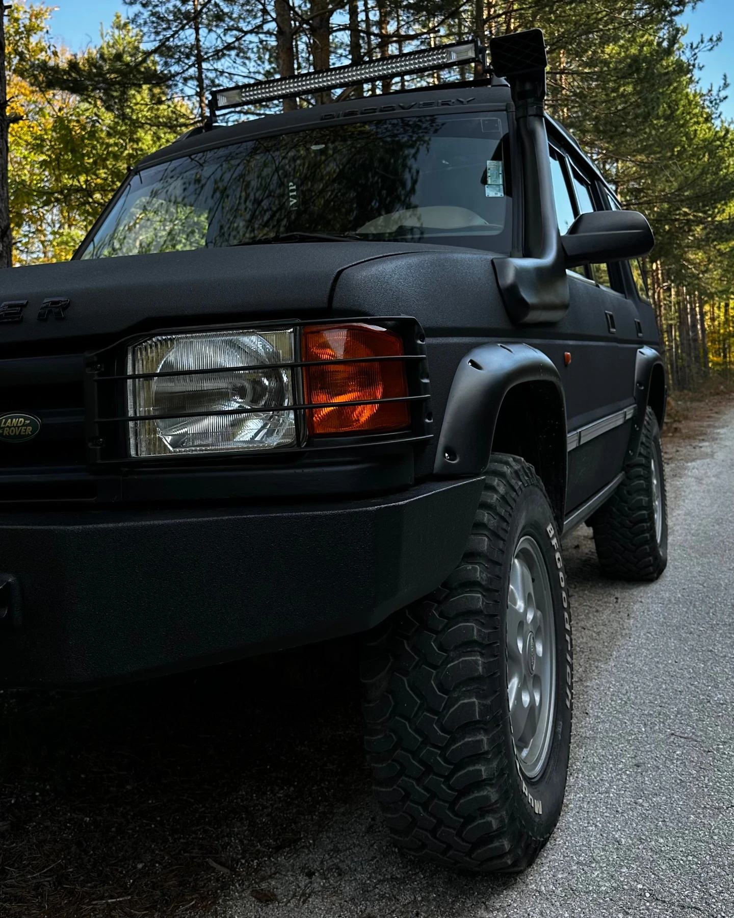 Land Rover Discovery 2.0 БЕНЗИН + ГАЗ, снимка 3 - Автомобили и джипове - 56075832