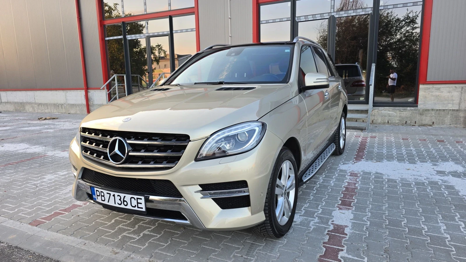 Mercedes-Benz ML 350 CDI* AMG* 4matic, снимка 2 - Автомобили и джипове - 56154539