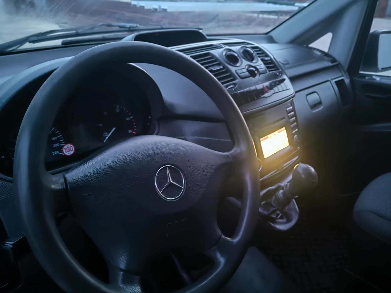 Mercedes-Benz Vito Клима/нави - изображение 10