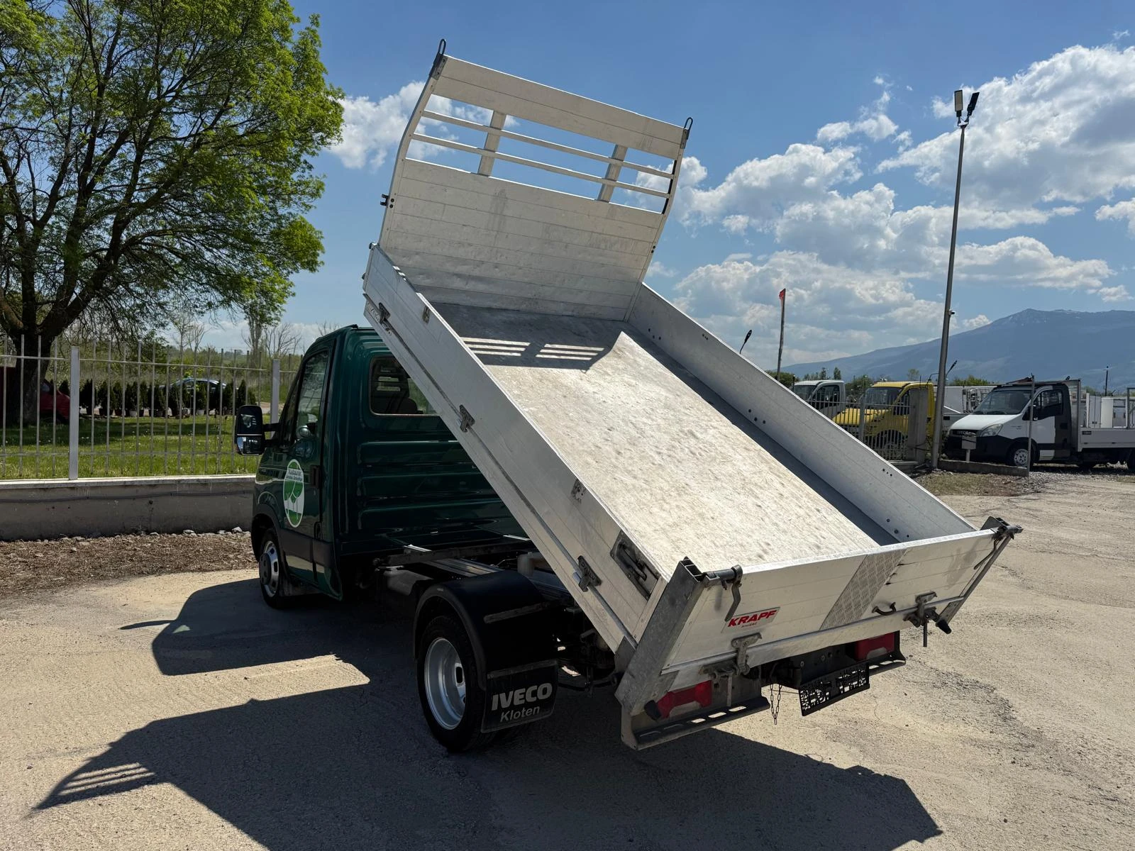 Iveco 35c15 * * * 127 241 km* * * /EURO-5B/ТРИСТРАНЕН САМОСВАЛ, снимка 4 - Бусове и автобуси - 54440334