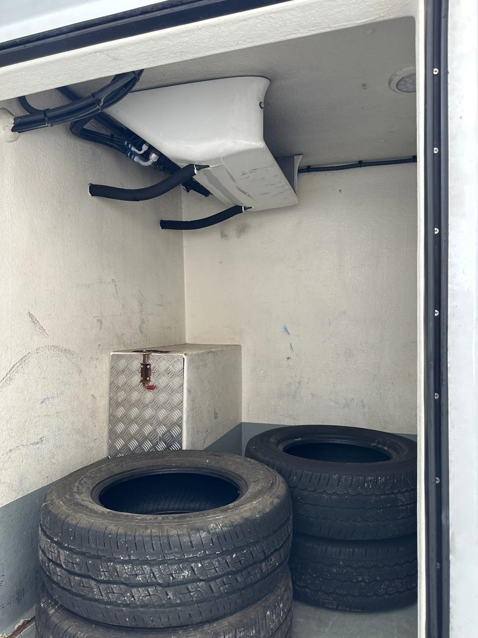 Ford Transit 350, снимка 15 - Бусове и автобуси - 56153709